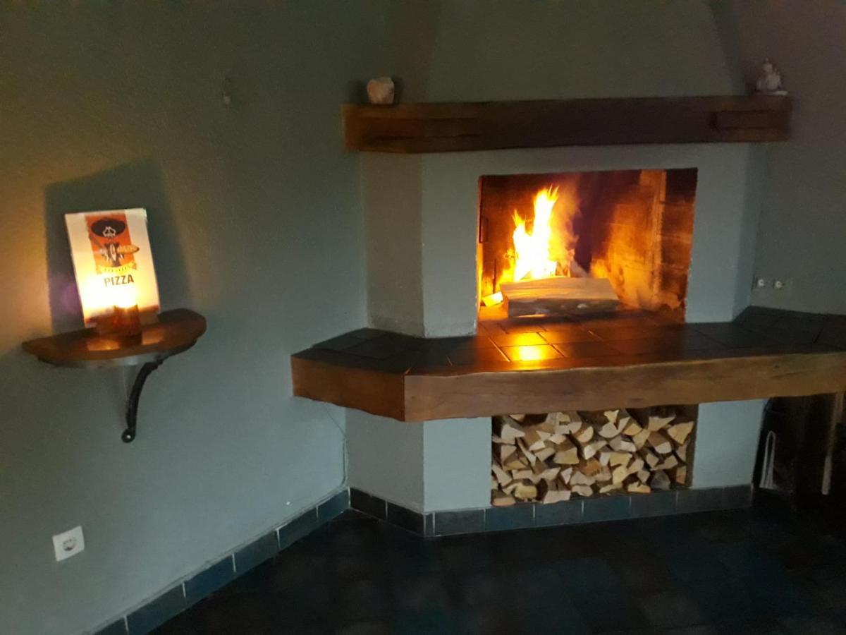 Pizzeria A Penzion Banderas Bayerisch Eisenstein Kültér fotó